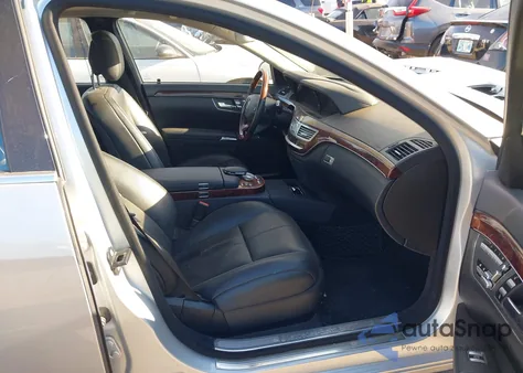 2007 Mercedes-Benz S 550 from USA, damaged, VIN WDDNG71X67A097799